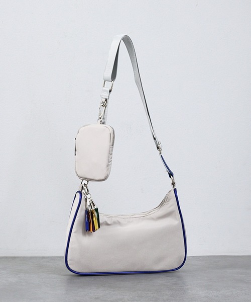 cheek(BAG)(チーク)の「【cheek】square shoulder ハーフムーン風 スクエア ナイロン ショルダーバッグ(ショルダーバッグ・レディース・パープル/オフホワイト/ブラック・フリー)」の2枚目の写真