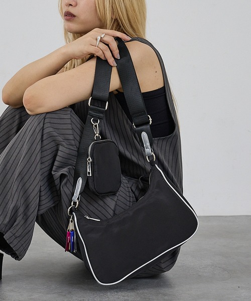 cheek(BAG)(チーク)の「【cheek】square shoulder ハーフムーン風 スクエア ナイロン ショルダーバッグ(ショルダーバッグ・レディース・パープル/オフホワイト/ブラック・フリー)」の1枚目の写真