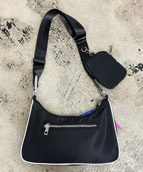 cheek(BAG)(チーク)の「【cheek】square shoulder ハーフムーン風 スクエア ナイロン ショルダーバッグ(ショルダーバッグ・レディース・パープル/オフホワイト/ブラック・フリー)」の20枚目の写真