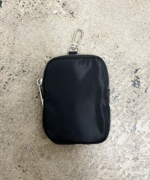 cheek(BAG)(チーク)の「【cheek】square shoulder ハーフムーン風 スクエア ナイロン ショルダーバッグ(ショルダーバッグ・レディース・パープル/オフホワイト/ブラック・フリー)」の22枚目の写真