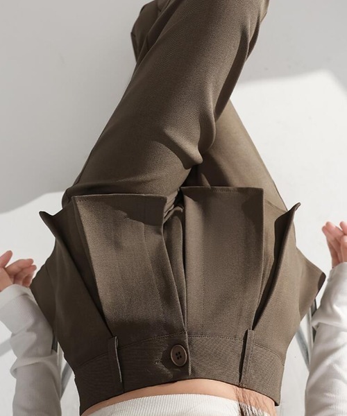 semplice(センプリチェ)の「フェイクツーピースデザイン プリーツアクセントワイドパンツ(カーゴパンツ・レディース・グレー/ブラウン/ベージュ/ブラック・S/M/L/XL)」の11枚目の写真
