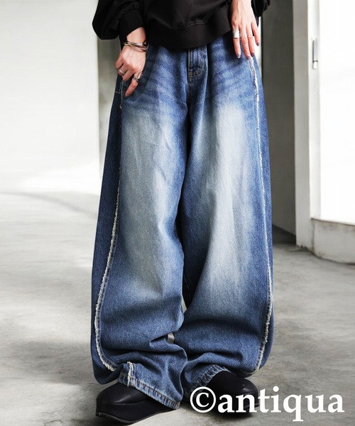 antiqua(アンティカ)の「フリンジ デニムパンツ(デニムパンツ・レディース・ブルー系その他・L/M)」の3枚目の写真