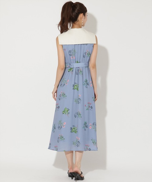 AND COUTURE(アンドクチュール)の「ドローイングフラワー配色襟ワンピース(ワンピース・レディース・ブラック系その他/ベージュ系その他/ブルー系その他・FREE)」の4枚目の写真