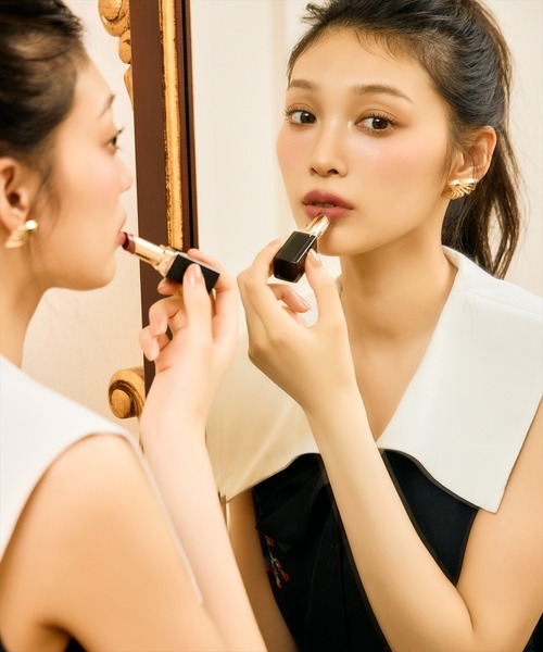 AND COUTURE(アンドクチュール)の「ドローイングフラワー配色襟ワンピース(ワンピース・レディース・ブラック系その他/ベージュ系その他/ブルー系その他・FREE)」の13枚目の写真