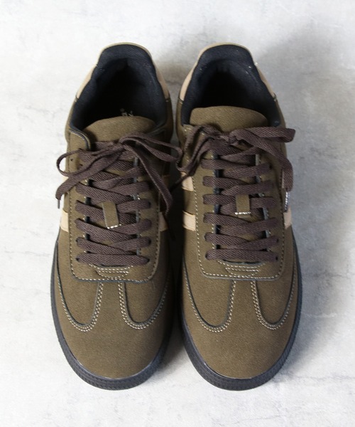 ８(eight)（エイト）の「2本ラインレトロスニーカー（スニーカー・メンズ・ブラック/グレー/カーキ・25.0cm/25.5cm/26.0cm/26.5cm/27.0cm/28.0cm）」の7枚目の写真