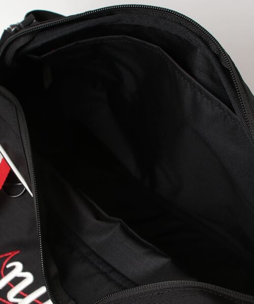 NIKE（ナイキ）の「ナイキ NIKE ナイキ ウィメンズ ジム クラブ バッグ プラス SU22（ボストンバッグ・レディース・その他・ONE SIZE）」の4枚目の写真
