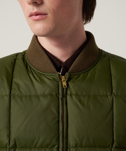 Eddie Bauer（エディーバウアー）の「カナディアンベスト（ダウン