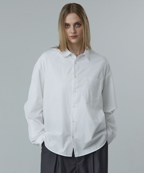 CALLNE Basic Regular Collar Shirt — базовая рубашка с регулярным воротником
