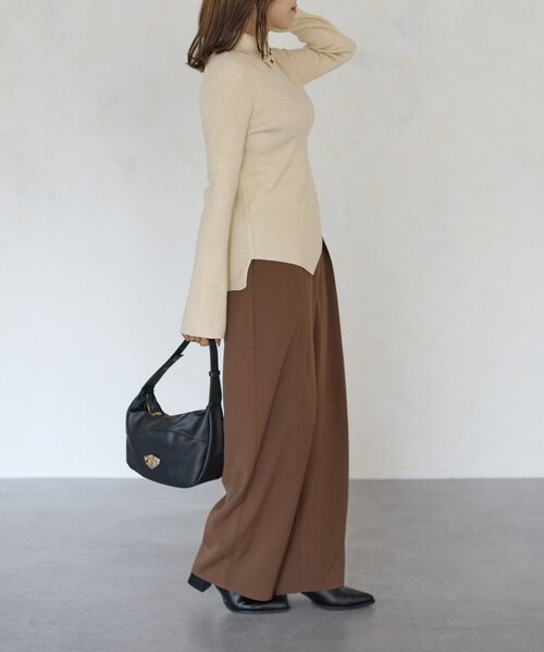 Thevon（ゼボン）の「【Mayu企画】2wayラメタートルニットプルオーバー（ニット/セーター・レディース・アイボリー/ブラック・FREE）」の16枚目の写真