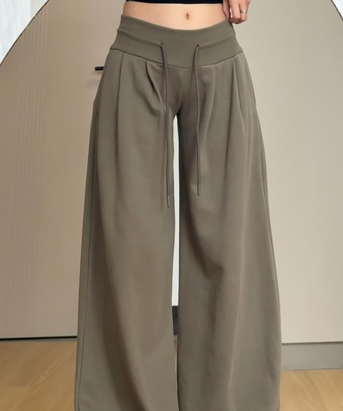 GEMEDA(ジェメダ)の「ワイドスウェットパンツ(スウェットパンツ・レディース・ダークベージュ/ネイビー・M)」の4枚目の写真