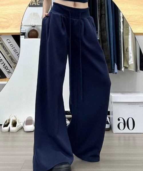 GEMEDA(ジェメダ)の「ワイドスウェットパンツ(スウェットパンツ・レディース・ダークベージュ/ネイビー・M)」の20枚目の写真