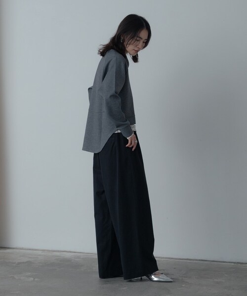 GALLEST（ギャレスト）の「フォルムダンボールトップス（Tシャツ/カットソー・レディース・ホワイト/ブラウン系/ダークグレー・38）」の14枚目の写真