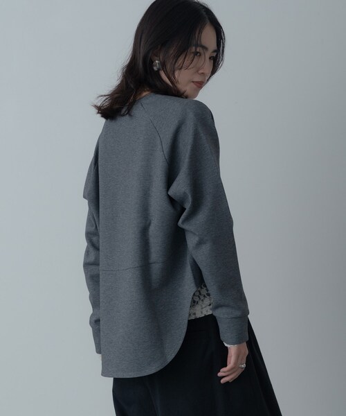 GALLEST（ギャレスト）の「フォルムダンボールトップス（Tシャツ/カットソー・レディース・ホワイト/ブラウン系/ダークグレー・38）」の18枚目の写真