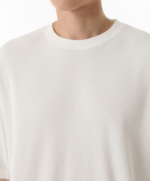 MUSINSA STANDARD（ムシンサスタンダード）の「ワッフルリラックスドクルーネックTシャツ[アイボリー]（Tシャツ/カットソー・メンズ・その他・SMALL/MEDIUM/LARGE/X-LARGE/XX-LARGE/XXX-LARGE）」の3枚目の写真
