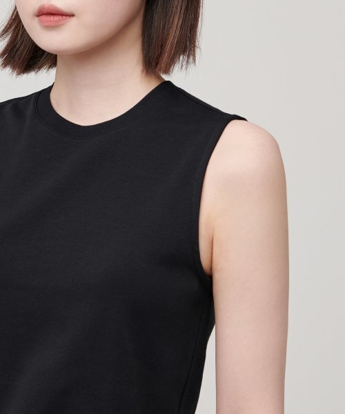 MUSINSA STANDARD WOMAN（ムシンサスタンダードウーマン）の「ウィメンズクルーネッククロップスリーブレストップ[ブラック]（Tシャツ/カットソー・レディース・その他・SMALL/MEDIUM/LARGE/X-SMALL）」の6枚目の写真