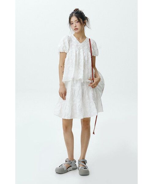 SINOON(シヌーン)の「JACQUARD RIBBON BLOUSE (WHITE)(シャツ/ブラウス・レディース・ホワイト・FREE)」の5枚目の写真