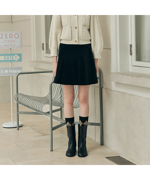 ZEROSTREET（ゼロストリート）の「[2カラー] トフィプリーツスカート（スカート・レディース・ブラック/ブラウン・SMALL/MEDIUM/LARGE）」の2枚目の写真