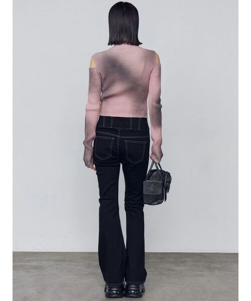 EMODA（エモダ）の「スーパーハイウエストフレアパギンス（デニムパンツ・レディース・ブラック/ライトブルー・X-SMALL/SMALL/MEDIUM）」の7枚目の写真