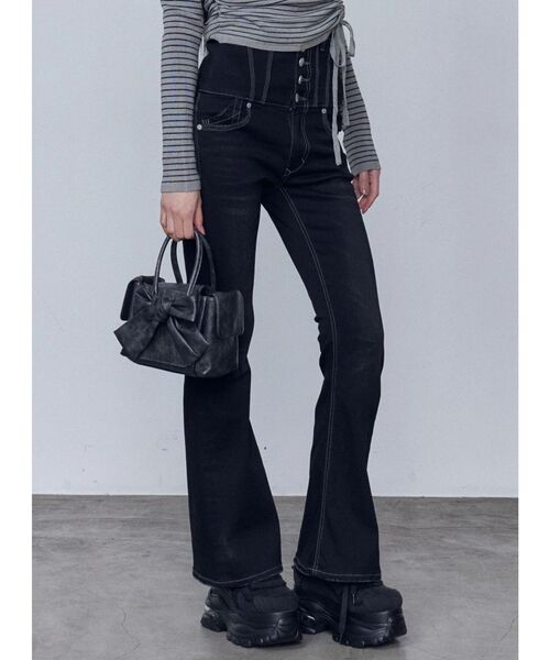 EMODA（エモダ）の「スーパーハイウエストフレアパギンス（デニムパンツ・レディース・ブラック/ライトブルー・X-SMALL/SMALL/MEDIUM）」の14枚目の写真