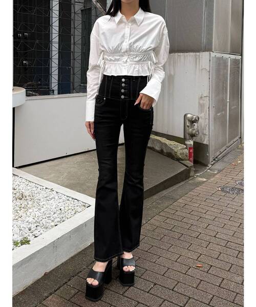 EMODA（エモダ）の「スーパーハイウエストフレアパギンス（デニムパンツ・レディース・ブラック/ライトブルー・X-SMALL/SMALL/MEDIUM）」の20枚目の写真