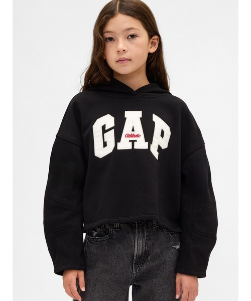 GAP（ギャップ）の「オーバーサイズ バレルスリーブ GAPロゴパーカー (キッズ)（パーカー・キッズ・ネイビー/レッド/アイボリー/ブラック・160cm/120cm/130cm/140cm/150cm）」の3枚目の写真