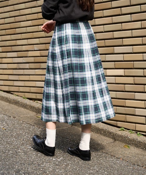 BRITISH MADE(ブリティッシュメイド)の「【MACALASTAIR / マカラスター】ソフトプリーツチェックスカート(WOMEN)(スカート・レディース・ブルー系その他/グリーン系その他2/グリーン系その他/ブルー系その他2・36)」の18枚目の写真