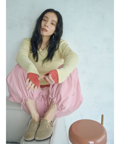 Ungrid(アングリッド)の「フィットショートロングスリーブTee(Tシャツ/カットソー・レディース・ブラック/オフホワイト/ピンク/グリーン・FREE)」の5枚目の写真