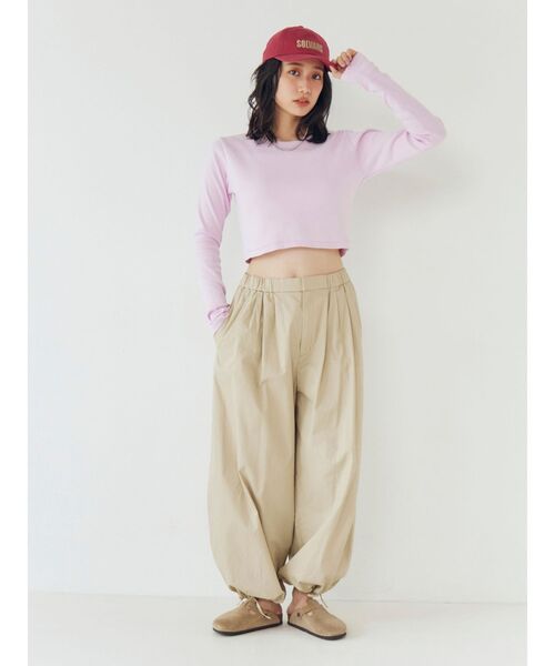 Ungrid(アングリッド)の「フィットショートロングスリーブTee(Tシャツ/カットソー・レディース・ブラック/オフホワイト/ピンク/グリーン・FREE)」の13枚目の写真