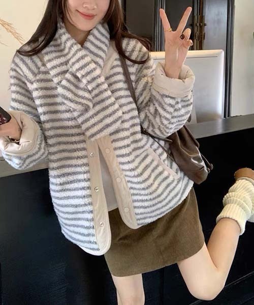 gossip!ロサンゼルス(ゴシップロサンゼルス)の「Y2K ボアリバーシブルコート マフラーセット 2WAY(その他アウター・レディース・ブルー/オフホワイト・FREE)」の11枚目の写真