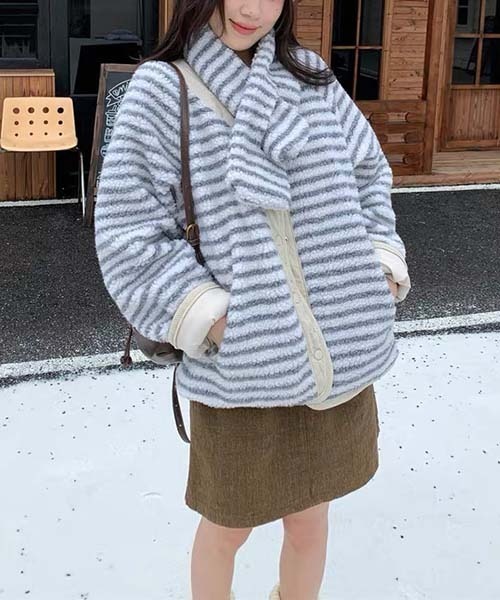 gossip!ロサンゼルス(ゴシップロサンゼルス)の「Y2K ボアリバーシブルコート マフラーセット 2WAY(その他アウター・レディース・ブルー/オフホワイト・FREE)」の14枚目の写真