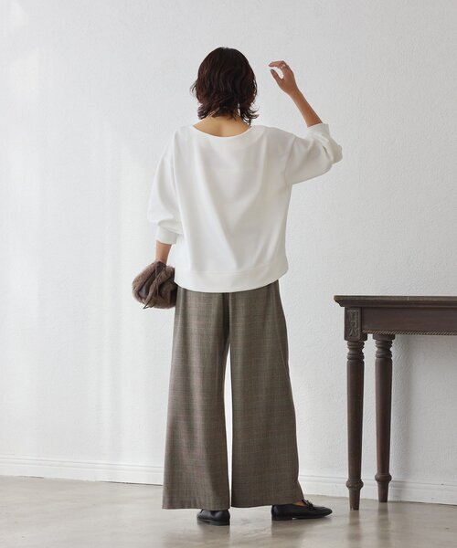 RIVE DROITE（リヴドロワ）の「【万能アイテム】ダンボールショートプルオーバー（Tシャツ/カットソー・レディース・グレイッシュベージュ/ブラック/オフホワイト・FREE）」の17枚目の写真