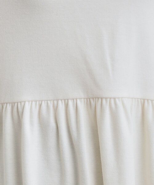 Cutie Blonde(キューティーブロンド)の「【洗濯機可/S-LL】品よく重ねる ペプラムリブトップス(チュニック・レディース・ブラック/ブラウン系その他/オフホワイト・01/02/03/04)」の20枚目の写真