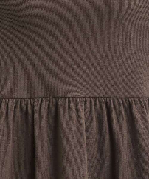 Cutie Blonde(キューティーブロンド)の「【洗濯機可/S-LL】品よく重ねる ペプラムリブトップス(チュニック・レディース・ブラック/ブラウン系その他/オフホワイト・01/02/03/04)」の5枚目の写真