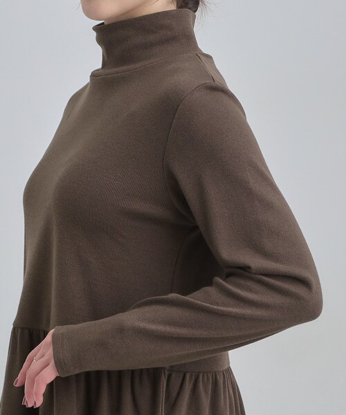 Cutie Blonde(キューティーブロンド)の「【洗濯機可/S-LL】品よく重ねる ペプラムリブトップス(チュニック・レディース・ブラック/ブラウン系その他/オフホワイト・01/02/03/04)」の10枚目の写真