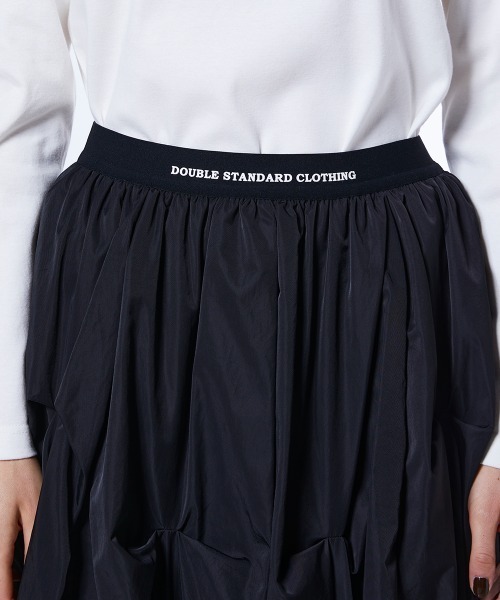 DOUBLE STANDARD CLOTHING(ダブルスタンダードクロージング)の「ランダムタック バルーンスカート(スカート・レディース・アイボリー/ブラック・36/38)」の14枚目の写真
