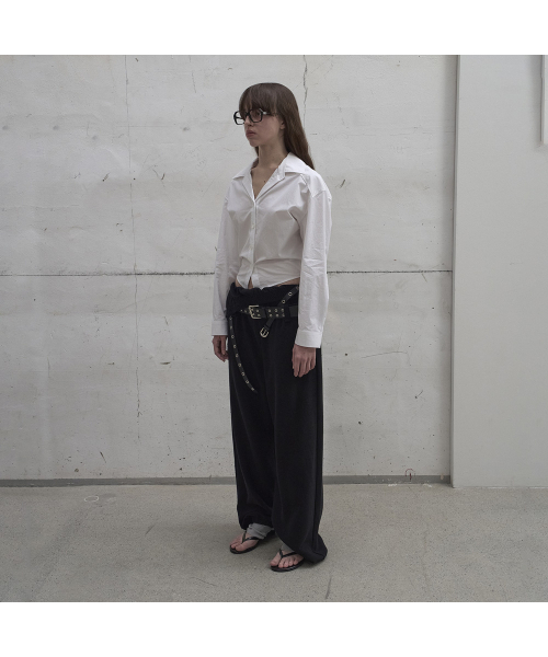 LCDC TM(エルシーディーシーティーエム)の「TWISTED-DETAIL SHIRT (WHITE)(シャツ/ブラウス・レディース・ホワイト・SMALL/MEDIUM)」の2枚目の写真