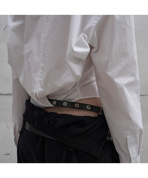 LCDC TM(エルシーディーシーティーエム)の「TWISTED-DETAIL SHIRT (WHITE)(シャツ/ブラウス・レディース・ホワイト・SMALL/MEDIUM)」の4枚目の写真