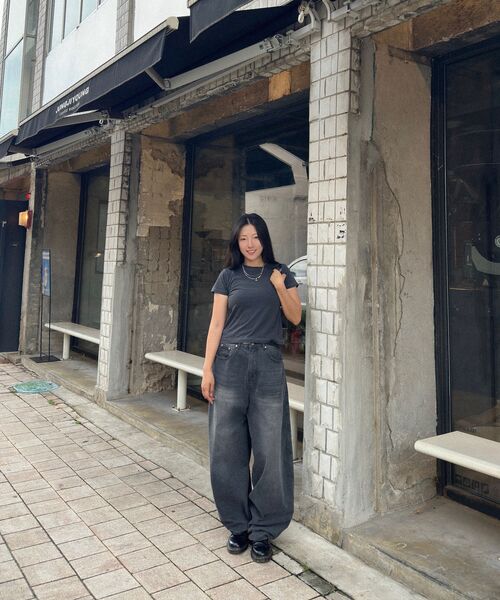 LADY VOLUME(レディーボリューム)の「ピグメントウォッシュTシャツ (チャコール)(Tシャツ/カットソー・レディース・その他・SMALL/MEDIUM)」の8枚目の写真