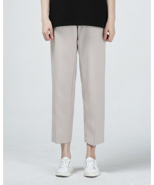 WHOLOVESART(フーラブズアート)の「STRAIGHT CROPPED ELASTIC WAIST SLACKS IVORY(スラックス・レディース・その他・LARGE/MEDIUM)」の1枚目の写真
