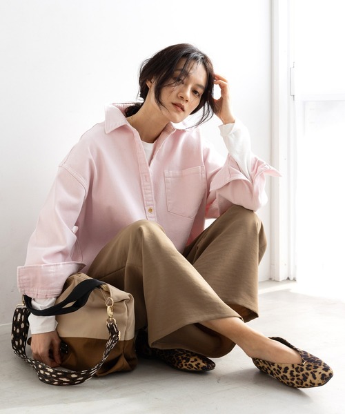 Elura（エルーラ）の「大人カラーデニムシャツ/625553（シャツ/ブラウス・レディース・ブルー/ライトピンク/ブラウン/ホワイト/ベージュ・FREE）」の10枚目の写真