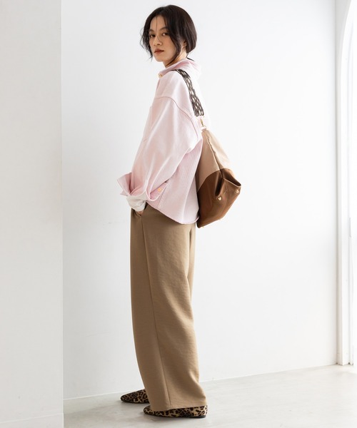 Elura（エルーラ）の「大人カラーデニムシャツ/625553（シャツ/ブラウス・レディース・ブルー/ライトピンク/ブラウン/ホワイト/ベージュ・FREE）」の9枚目の写真