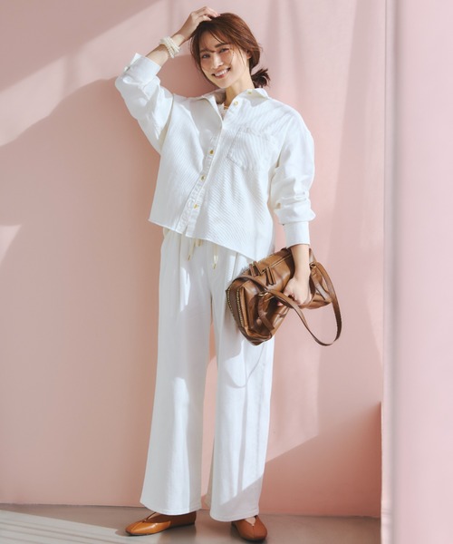 Elura（エルーラ）の「大人カラーデニムシャツ/625553（シャツ/ブラウス・レディース・ブルー/ライトピンク/ブラウン/ホワイト/ベージュ・FREE）」の7枚目の写真