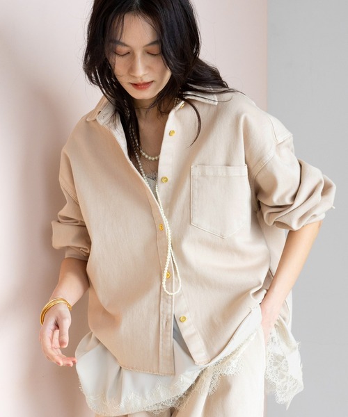 Elura（エルーラ）の「大人カラーデニムシャツ/625553（シャツ/ブラウス・レディース・ブルー/ライトピンク/ブラウン/ホワイト/ベージュ・FREE）」の13枚目の写真