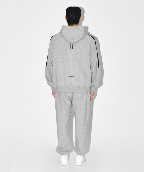 BORN TO WIN（ボーントゥウィン）の「CHROME B JOGGER PANTS [MELANGE GREY]（スウェットパンツ・メンズ・その他・2/1）」の4枚目の写真