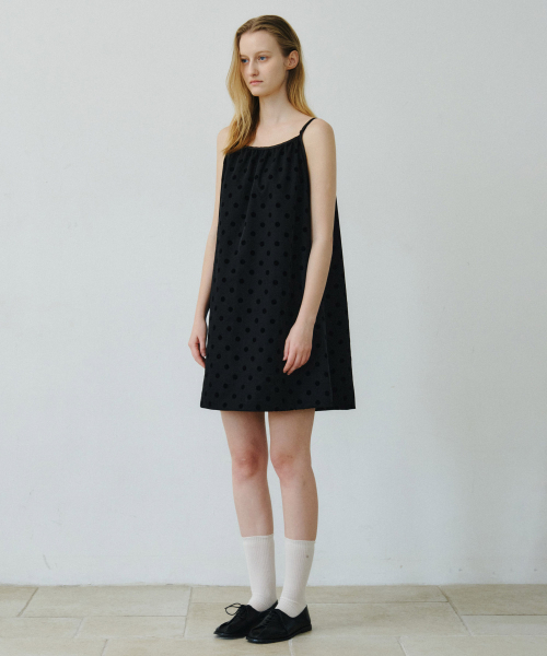 MAIS（マイス）の「FLOCKING DOT MINI DRESS / BLACK（ワンピース・レディース・ブラック・FREE）」の4枚目の写真