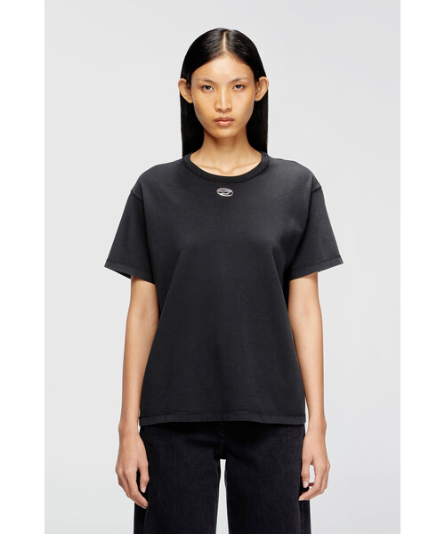 DIESEL(ディーゼル)の「ウィメンズ Tシャツ T-NORMY-OD-S1(Tシャツ/カットソー・レディース・ブラック/ホワイト系その他・SMALL/MEDIUM/LARGE/X-LARGE/X-SMALL)」の9枚目の写真