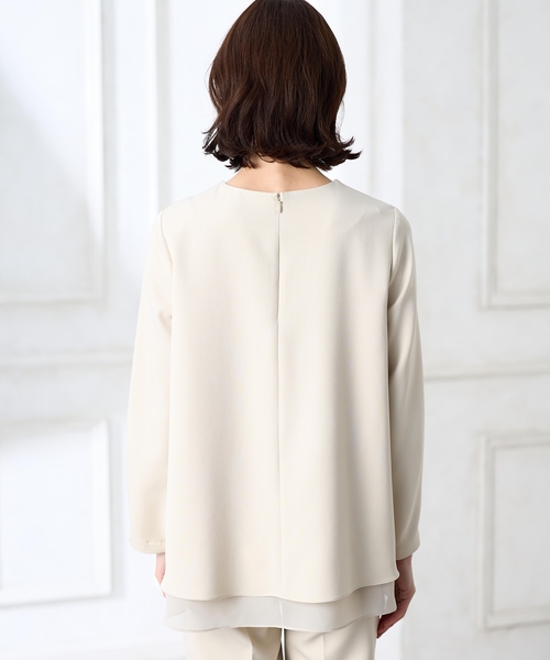 A/C DESIGN BY ALPHA CUBIC（エーシーデザインバイアルファキュービック）の「【セレモニー対応】シフォンレイヤードブラウス【セットアップ可能】（シャツ/ブラウス・レディース・ベージュ/ネイビー・9号/11号/13号）」の5枚目の写真