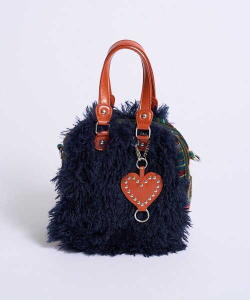 CIAOPANIC（チャオパニック）の「【Me＋Me/ミープラスミー】ハートチャーム付きファーボストンバック（トートバッグ・レディース・ネイビー/ブラウン・ONE SIZE）」の13枚目の写真