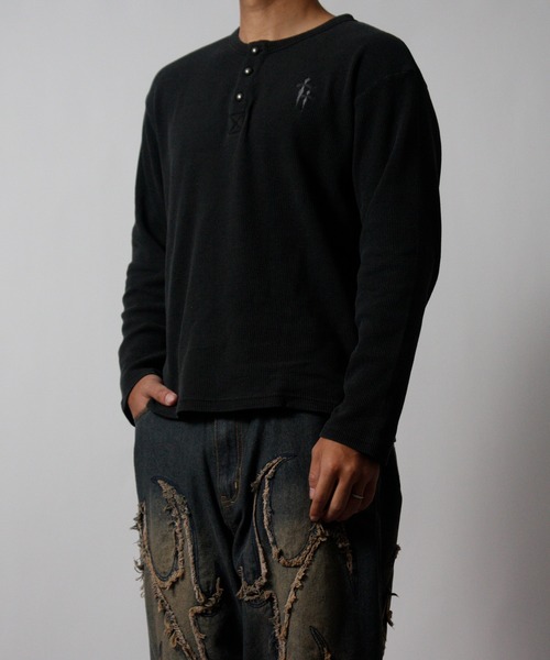 NYLAUS(ナイラス)の「【NYS】2026新作 ショート丈 クロス刺繍 ヘンリーネック ワッフルロンT 長袖Tシャツ ロングTシャツ(Tシャツ/カットソー・メンズ・グリーン系カモフラージュ/カモフラージュ/チャコール/ブラック・L/M)」の10枚目の写真