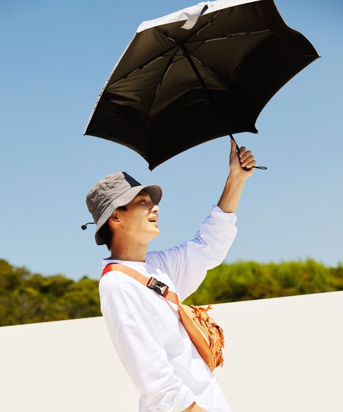 Waterfront(ウォーターフロント)の「カルオート UVブロック 折 55cm 折傘 自動開閉 晴雨兼用(折りたたみ傘・メンズ・ブラック/ホワイト/グレー・FREE)」の13枚目の写真